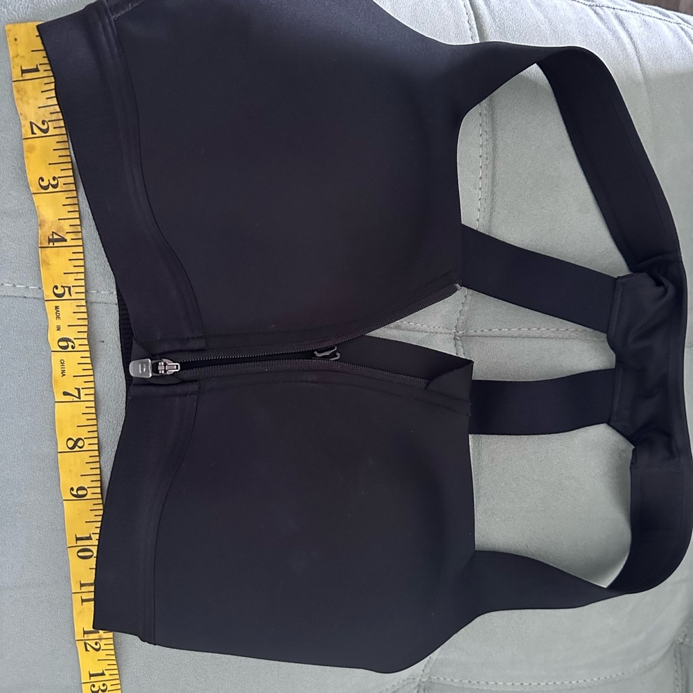 All in motion Black Zip-Front Sports Bra
